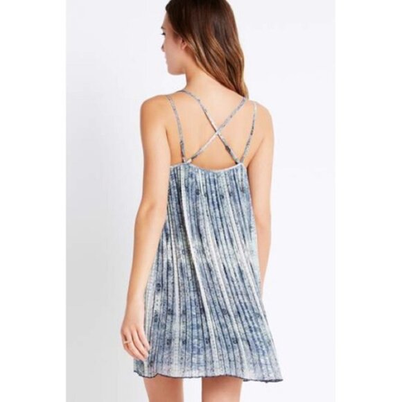 BCBGeneration Strappy Pleated Shift Mini Tempest Festival blue Dress Size XS - Picture 3 of 12